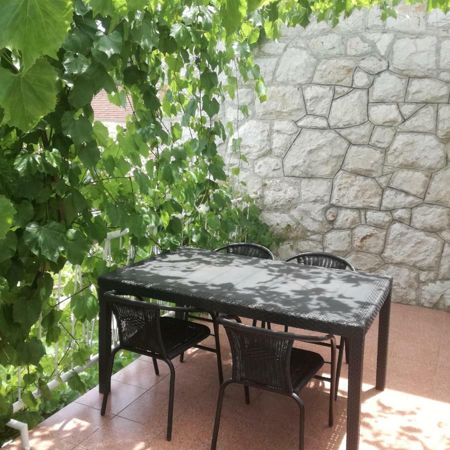 Ferienwohnung Apartman Stipe Jelsa  Exterior foto